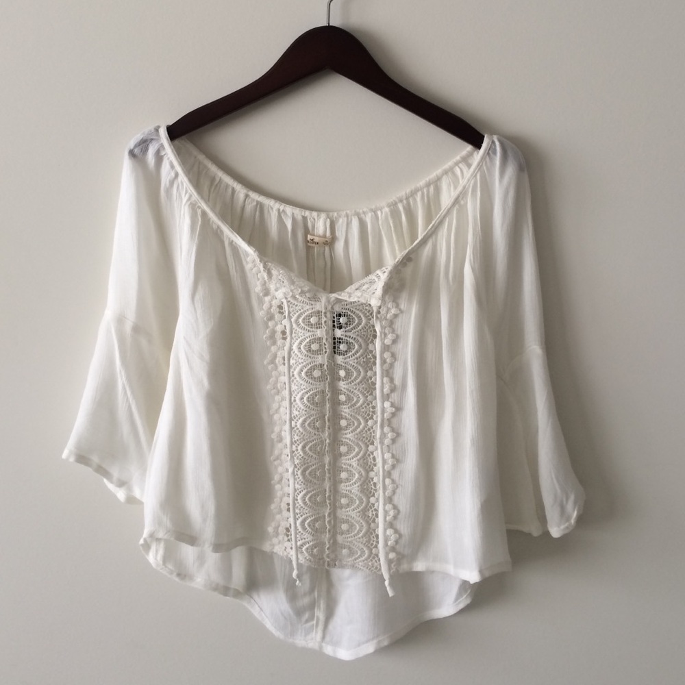 hollister ivory flowy boho blouse